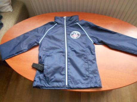 Vetrovka do dažďa, 128