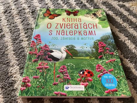 Kniha o zvieratách s nálepkami-zoo,záhrada,motýle,