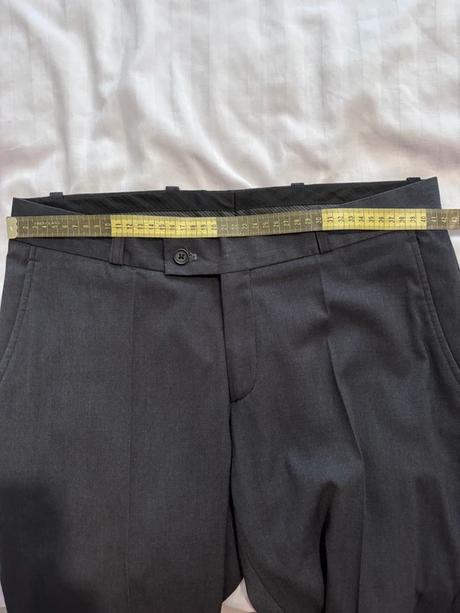 Spoločenské nohavice, 48