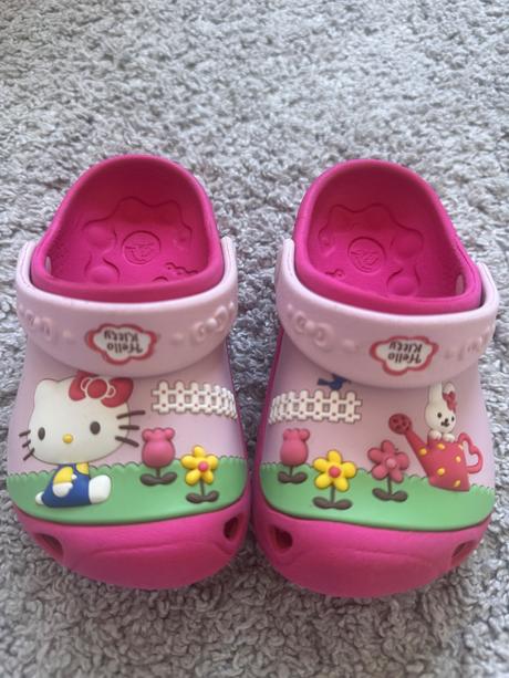 Crocs hello kitty 22-24, crocs,22