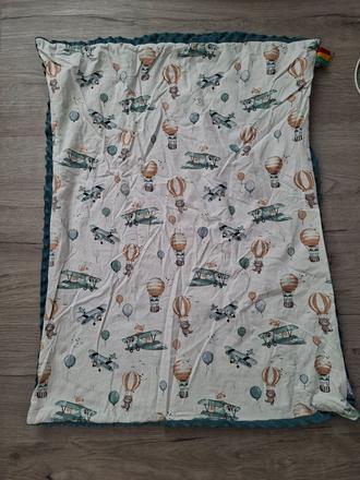 Smaragdová minki perinka, 