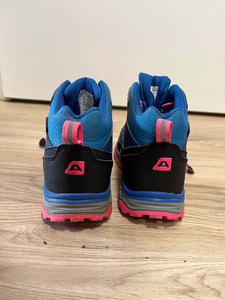 Turisticke topanky, alpine pro,33