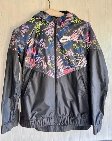 Krásna nike športová bunda, nike,152