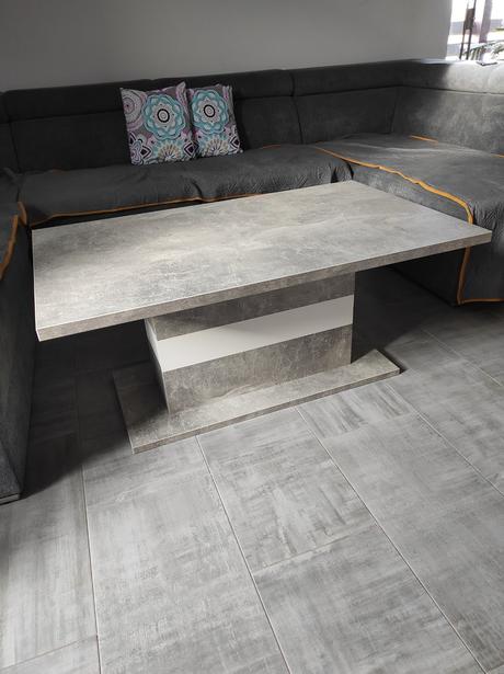 Konferenčný stolik,