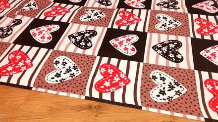 Bavlnená látka - srdiečka- cena za 10 centimetro, 