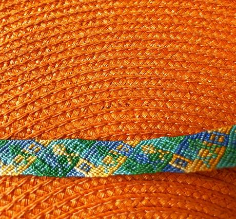 Tkaný etno náramok,