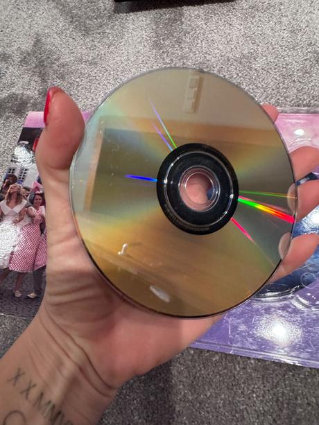 Dvd  v  peřine  s luciou bílou, 