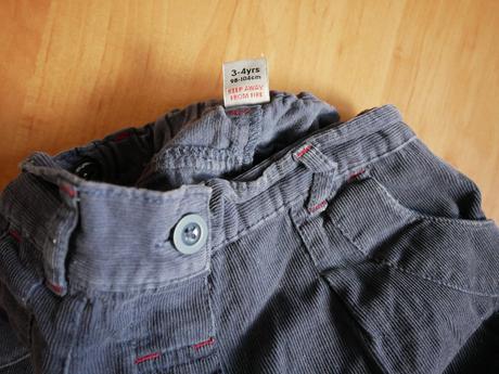 Menčestrové kraťasy, tu,98