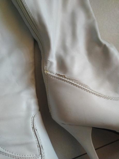 Vysoké biele čižmy, 37