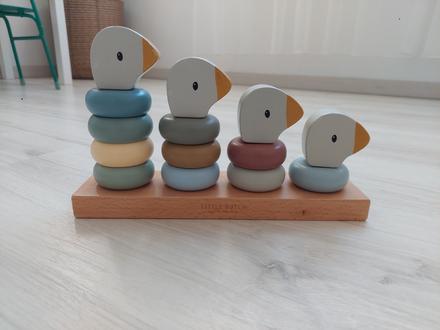 Drevené nasadzovacie krúžky little dutch,