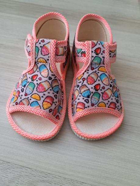 Manik papučky, manik,24