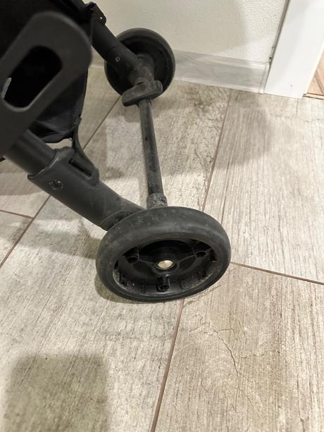 Petite&mars up, petite&mars,petite&mars up.