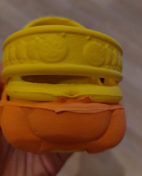 Kroksy húsenica 22, 22