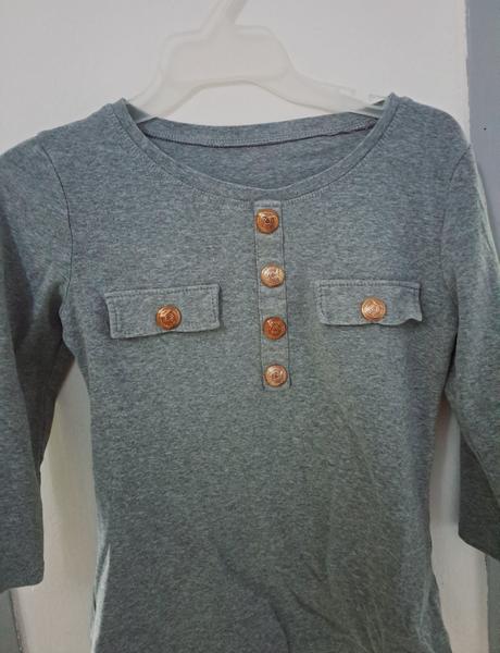 Elegantný svetrik, s