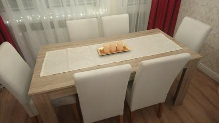 Jedálenské stoličky + stôl, 