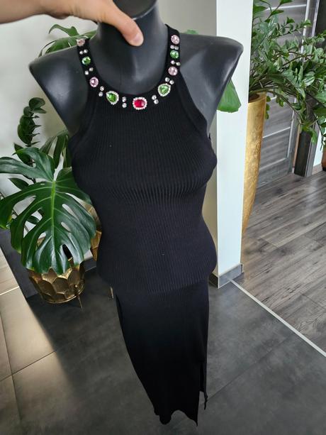 Sexi letné šaty s kamienkami,