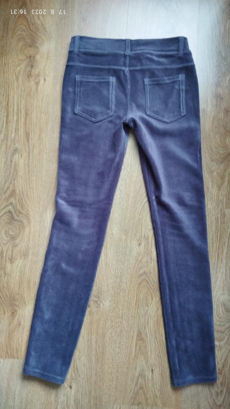 Hrubšie legíny, benetton,158