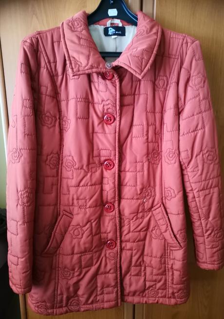 Dámsky kabát /vetrovka, 44