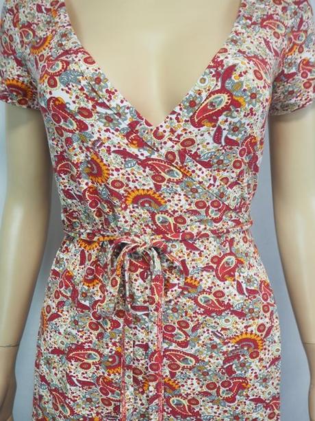 Kvalitné zavinovacie šaty laura scott, 38