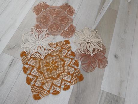 Štvorcová veľká dečka háčkovaná+menšie, 