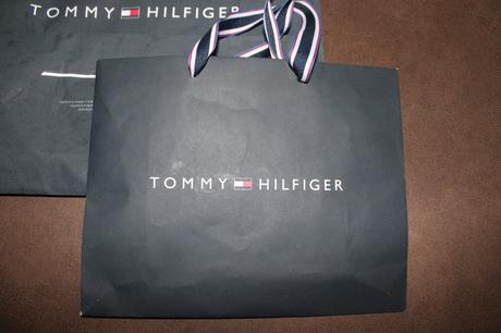 Tasky tommy hilfiger 1 + 1 zadarmo, tommy hilfiger