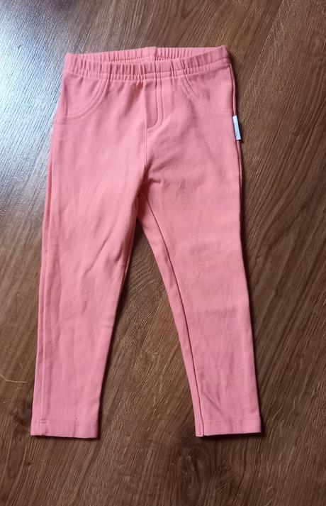 Dievčenské legínky, 86