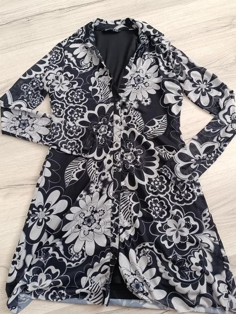 Šaty na gombíky, stradivarius,m