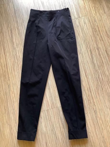 Krásne nohavice daniel hechter paris, 38