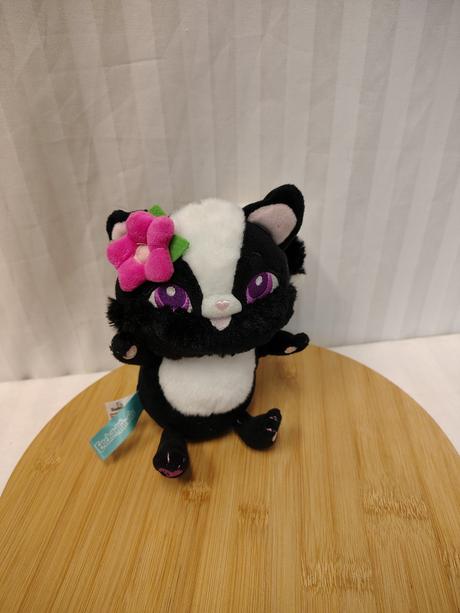 Plyšový skunk caper, enchantimals, 16 cm, 