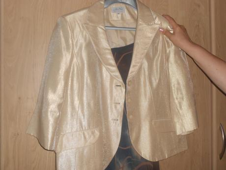 Šaty s kabátikom s doporučeným poštovným v cene, 48