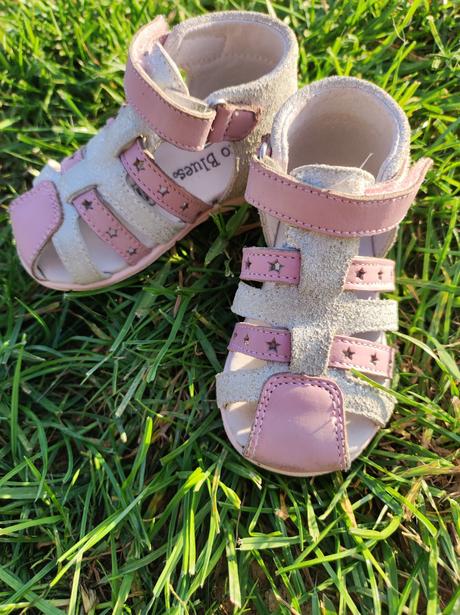 Krásne sandálky, 20