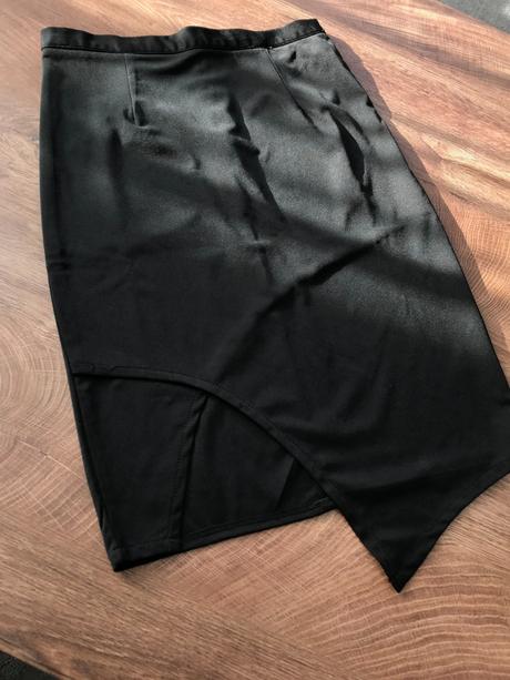 Dámska sukňa s, gate,s