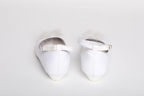 Biele slávnostné balerinky, 34