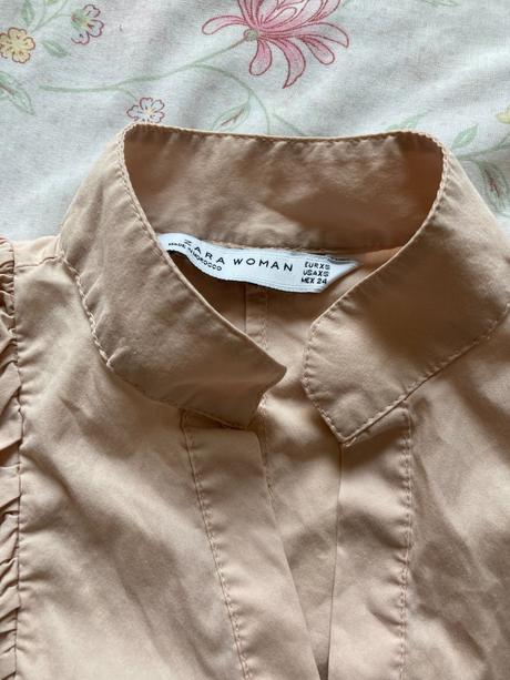 Blúzka púdrová so stojačikom, zara,34