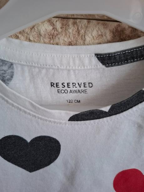 Tričko so srdiečkami 122, reserved,122