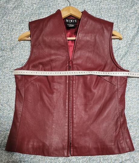 Kožená vesta, m