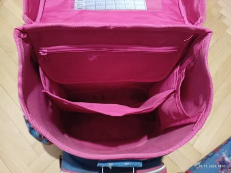 Darujem aktovka hama disco mačka,