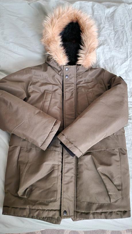 Bunda, veľ. 140, sinsay,140