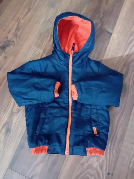 Obojstranna nepremokavá bunda, decathlon,110