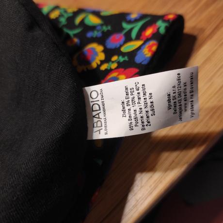 Čiapka a nákrčník, 92