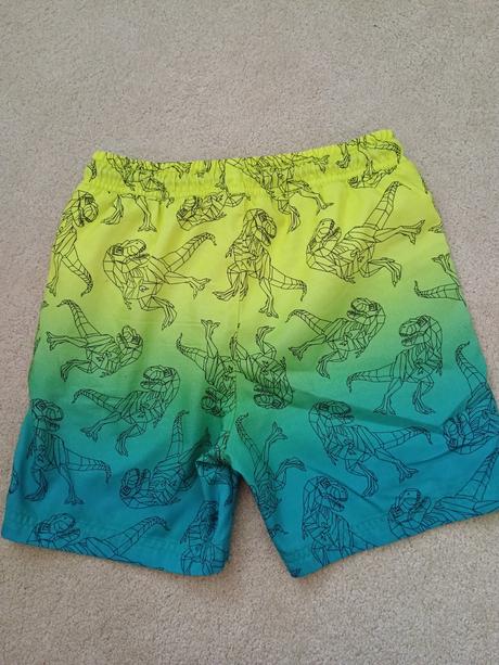 Šortky, f&f,128