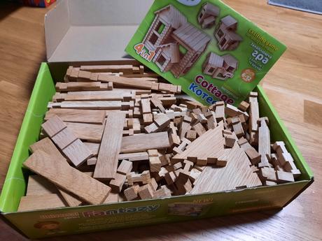 Drevena skladacka - chalupa 4 v 1, 