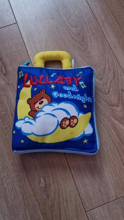 Textilná knižka lulláby, 