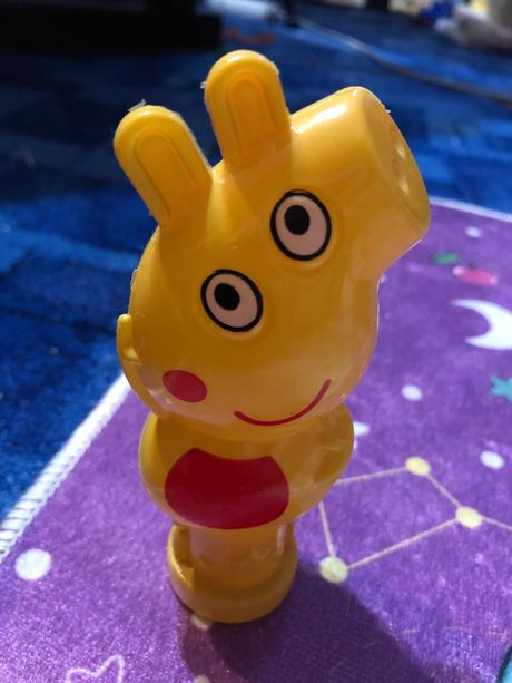 Kolobežka hot wheels a magneticka hra a peppa pig,