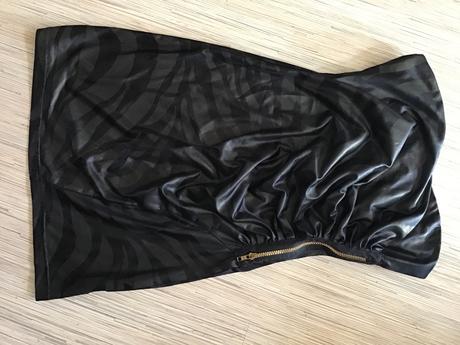 Krásne saty so zlatym zipsom/103, m