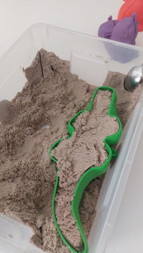 Kinetický piesok 4,5 kg + formy zvierat, 