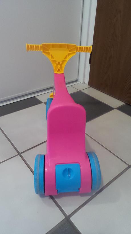 Odrážadlo hello kitty, 