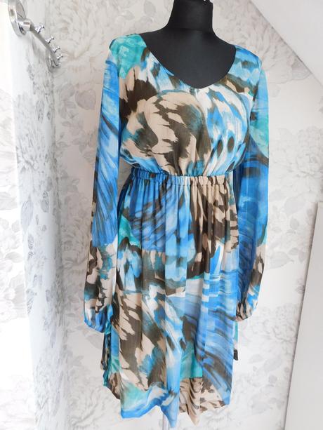 Luxusne velmi pekne šaty, 40