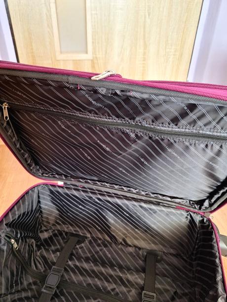 Cestovný kufor luggage, 