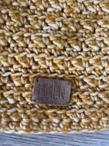 Čiapka slovenskej značky handmade by lillien (asi), 128